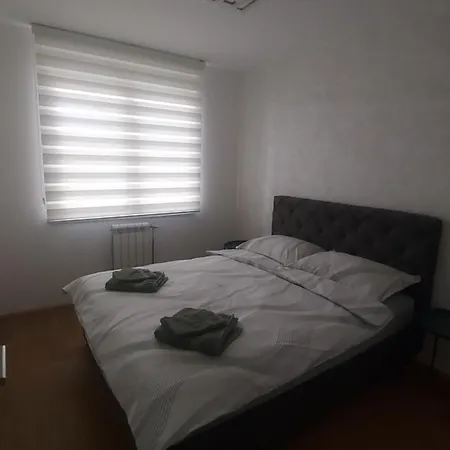 Lux ノヴィ・サド